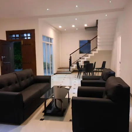 Vidushi Home Minuwangoda Exterior photo