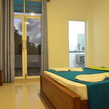 Vidushi Home Minuwangoda Exterior photo
