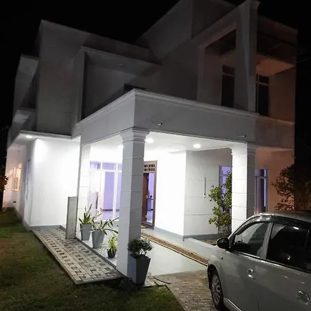 Vidushi Home Minuwangoda Exterior photo