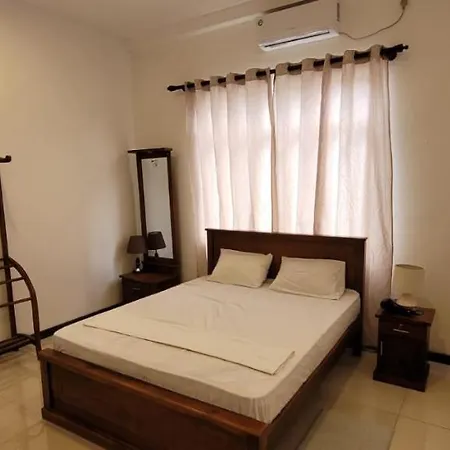 Vidushi Home Minuwangoda Exterior photo