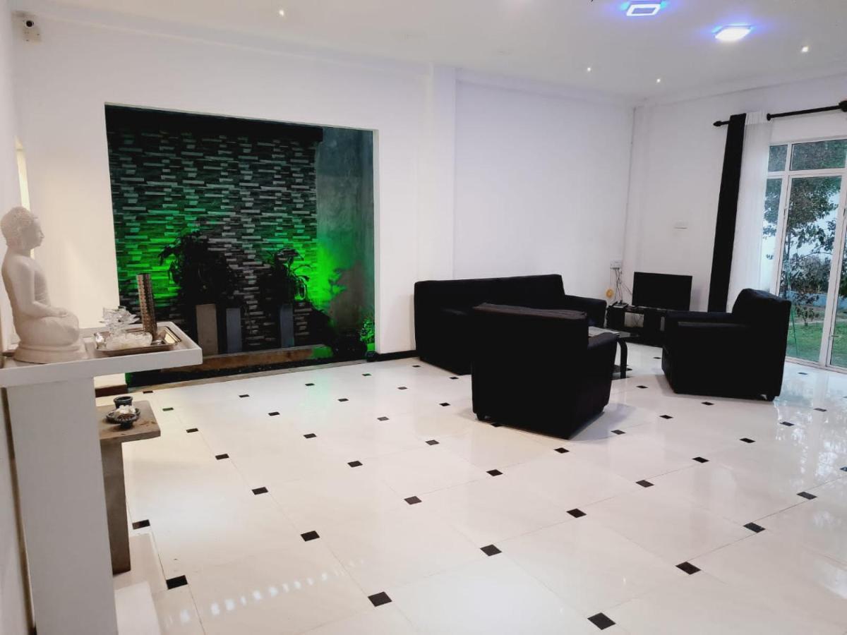 Vidushi Homestay Minuwangoda