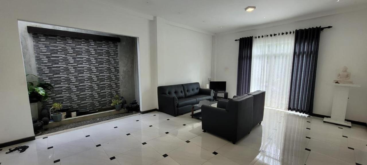 Vidushi Homestay Minuwangoda