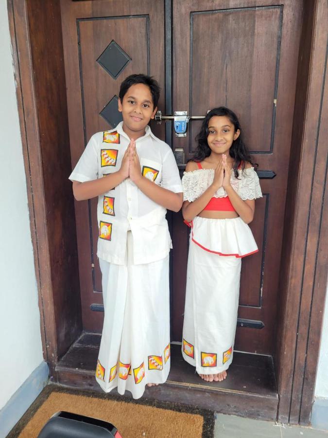 Vidushi * Minuwangoda