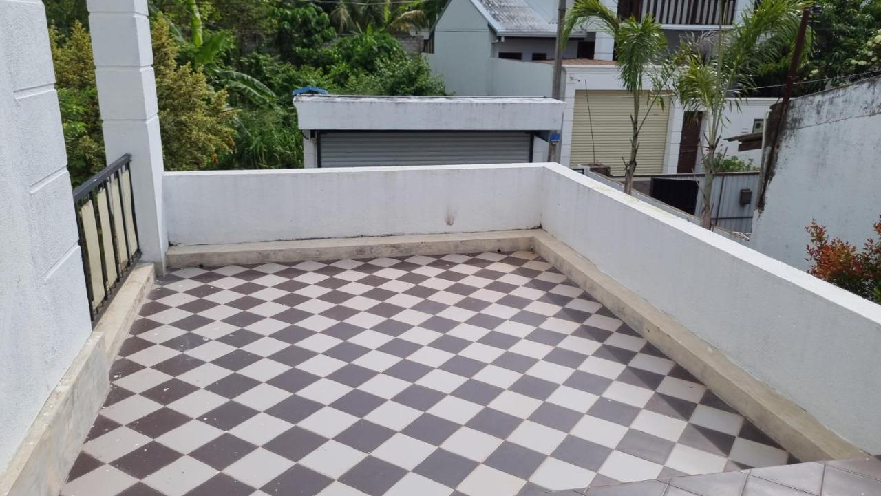 Vidushi * Minuwangoda